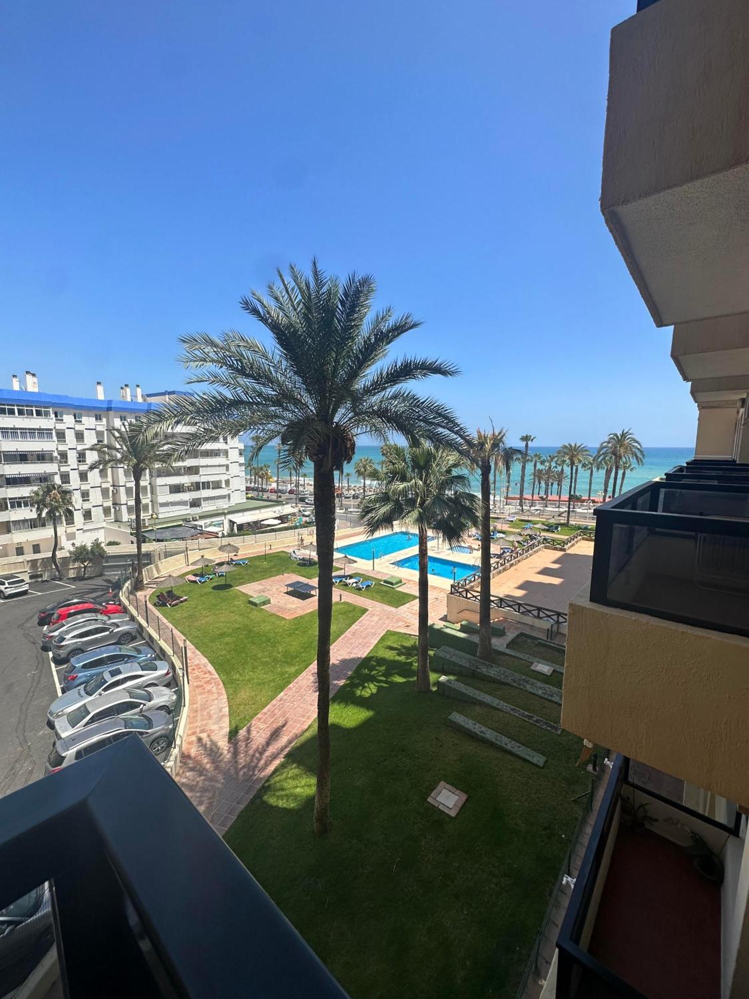 Apartamento Turistico Aloha Playa Benalmádena Dış mekan fotoğraf